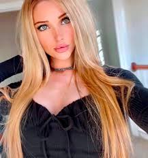 PRIVATE ROOM AND BATHROOM FOR RENT ***WOMEN ONLY*** We have a single room  opening up end of July/Aug in North Hollywood. It is the master bedroom and  has its own bathroom. It