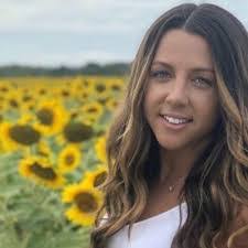 Kelly Marzocchi's Instagram, Twitter & Facebook