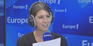 L'année suivante, elle a repris l'animation d' appels d'urgence (tfx) et fin 2020, elle a présenté rétroscopie sur tmc. The Unexpected Portrait Of Cali Teller Report