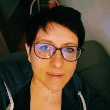 Karen Culver's Instagram, Twitter & Facebook