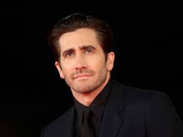 Jake gyllenhaal and his girlfriend jeanne cadieu in new york city. Jake Gyllenhaal Gratuliert Donnie Darko Zum 20 Jahrigen Jubilaum