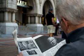 From wikimedia commons, the free media repository. Differences Between Broadsheet And Tabloid Newspapers