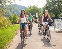 Wein Und Ferienort Piesport Mosel Freizeit Radtouren Mosel Radweg Mosel Radweg Velo Tour Moselle