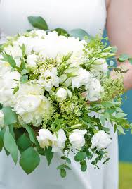 Your bridesmaids bouquets help to set the feel and style of your wedding. 3 Diy Bridal Bouquets You Can Actually Make Yourself Hgtv S Decorating Design Blog Hgtv
