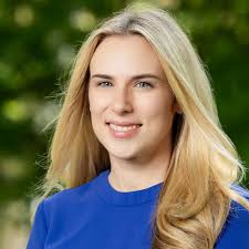 Shannon Conway's Instagram, Twitter & Facebook