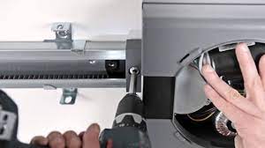 Bernal is one of germanies leading manufacturer of automatic garage door openers and gate automation. Montage Bernal Torantrieb G 402 Youtube