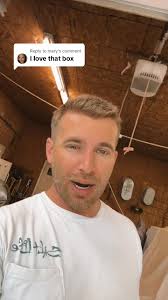 Lowes Employee Struggles with Box