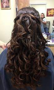 Quince Hair Quince Curly Hair Hairstyles Pretty Longhair Halfup Crown Curls Quince Hairstyles Quinceanera Hairstyles Long Hair Styles