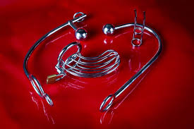 DOMINA STUDIO TOOLS – Madonna Girls & Escort