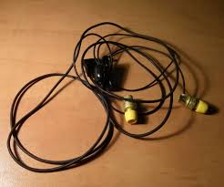 All headsets of this type have mono microphones as there is only a single terminal for mic. Rewire Old Nokia Handsfree Wh 102 Wh 205 To Use It With Android Phones Omtp To Ctia Rewiring 4 Steps Instructables