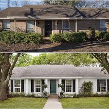 Black And White Brick Paint So Simple White Paint On The Bricks Black Shutters Frame Out The Columns To Make Them Chinki Brick Exterior House Home Exterior Makeover Painted Brick House