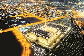 واحتفلت السعودية بعيد الفطر في (الرابع من يونيو/ حزيران). ØµÙ„Ø§Ø© Ø§Ù„Ø¹ÙŠØ¯ Ø¯Ø§Ø®Ù„ Ø§Ù„Ø¨ÙŠÙˆØª Ø¬Ø§Ø¦Ø²Ø© ÙˆØ¬Ù…Ø§Ø¹Ø© Ø£ÙØ¶Ù„