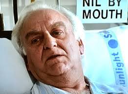 Robert Tremelling's Instagram, Twitter & Facebook