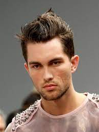 How To Get Robert Pattinson S Carefree Look Stylish Short Hair Mens Hairstyles Short Mens Medium Length Hairstyles