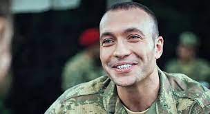 Söz dizisinde keşanlı karakterine hayat vererek kariyerinde zirve yaşayan görkem sevindik, son olarak kahraman babam dizisinde başrol oynamıştı. Gorkem Sevindik In Canlandirdigi Eski Karakterleri Unutulmuyor