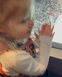 MJ enjoying the “suite” life at the Flyers game!