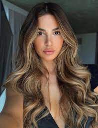 Il torchon è una tecnica che valorizza bene sia i capelli corti . Capelli Mossi E Onde Naturali Arriva La Nuova Babyliss Curl Luxe 361magazine 361magazine