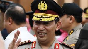 Listyo merupakan lulusan akademi kepolisian tahun 1991. W1mhnqitxret4m