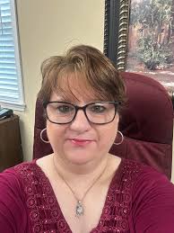 Because of Facebook I don't see all the pages in my feeds like I used to.  However I am looking for Tammy, I believe her name is.. Her husband is  John. They