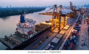 Shipping Container Images Photos Et Images Vectorielles De Stock Shutterstock Photos Images Conteneur