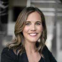 Tara Sasser's Instagram, Twitter & Facebook