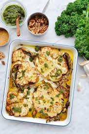 Simple Comme Des Steaks De Chou Fleur Rotis Pesto De Kale Au Noix La Cuisine C Est Simple Chou Fleur Roti Chou Fleur Cuisine