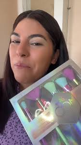 Probando el set de Brochas de Disney 100 años por @Republic Cosmetics  #makeup #maquillaje #makeupreview #republiccosmetics #disney100años