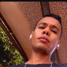 Are people with iPhones also having problems with freezing while playing  games, or is it just me who's noticed this?