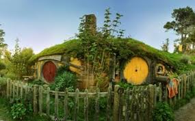 Lebih tepatnya paraland resort, resto and family park. Jangan Kaget Desa Hobbit Ternyata Benar Benar Ada Di Selandia Baru Tribunnews Com Mobile