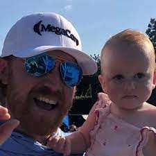 Heidi Milliken's Instagram, Twitter & Facebook