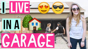 Oltre alla registrazione del cd durante la presa diretta sono stati girati due video. I Live In A Garage Youtube