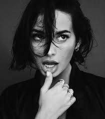 black amp white and taylor lashae