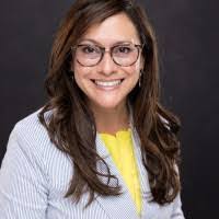 Lynette Chapman's Instagram, Twitter & Facebook