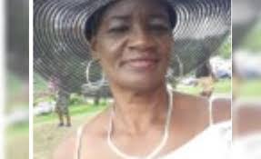 Elspeth Burton's Instagram, Twitter & Facebook