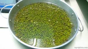 Bubur kacang hijau paling nikmat disantap kala hangat terutama ketika cuaca sedang mari kita simak langsung cara membuat bubur kacang hijau seperti yang dirangkum liputan6.com pada rabu (8/8/2018) dari merdeka.com. Resepi Bubur Kacang Hijau Yang Simple Sedap Myrujukan