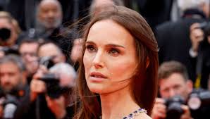 C'est dingue !" : l'actrice Natalie Portman choisit une marque bordelaise  vegan pour ses chaussures