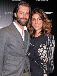 Jennifer Esposito Engaged To Louis Dowler People Com