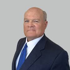 Robert Lovitt's Instagram, Twitter & Facebook