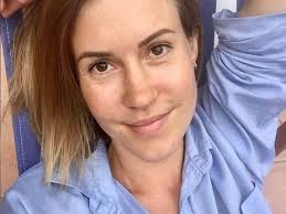 Wolke Hegenbarth kassiert Shitstorm wegen Foto ihres Sohnes und zieht  Konsequenzen