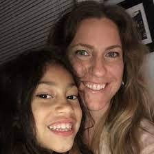 Karen Kochanski's Instagram, Twitter & Facebook