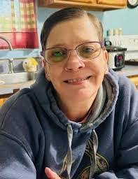 Lori Wales's Instagram, Twitter & Facebook