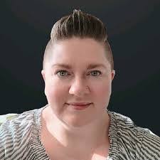 Rashell Taylor's Instagram, Twitter & Facebook