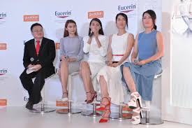 Testimoni dari pengguna ni bagitau lah , yang mereka dapat perubahan selepas dua sebanyak 94 peratus pengguna bersetuju yang eucerin® proacne solution a.i. Eucerin Ultrawhite Spotless Untuk Kulit Lebh Cerah