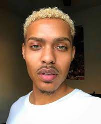 Pin By Lais Atiny On Men S Men Hair Color Men Blonde Hair Brown Skin Blonde Hair