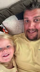 Stinky Little Baby Escola