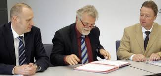 It is situated on the river wiese, 10 km north of rheinfelden, and 13 km east of lörrach. Theodor Heuss Gymnasium Schopfheim Thg Bildungspartnerschaft Mit Endress Hauser