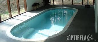 Swim Spa Mit Einer Pool Whirlpoolzone Hallenbad Pool Pool Spa