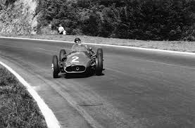 Tribute to juan manuel fangio, official site, cultural and technological cultural and technological center museum of motorsports juan manuel fangiofundación museo juan manuel fangio. Juan Manuel Fangio Im Jahr 1957 Bild Kaufen Verkaufen