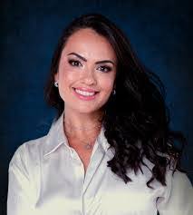 Deborah Borges's Instagram, Twitter & Facebook