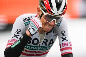 Tadej pogačar rode through the mist on col du portet to extend his lead over jonas vingegaard (c) slovenia's tadej pogačar has tour de france victory in his grasp, leading by 5 minutes 39 seconds. Shxfhimn6lgxjm